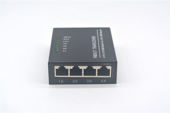 Commutateur d'Ethernet de fibre d'UTP de caisse de fer, 10 commutateur gauche de l'Ethernet 100Mbps 4